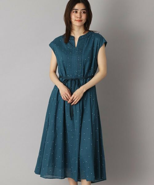 ポケット付/きれいめ】ドット刺繍タックワンピース （ロング