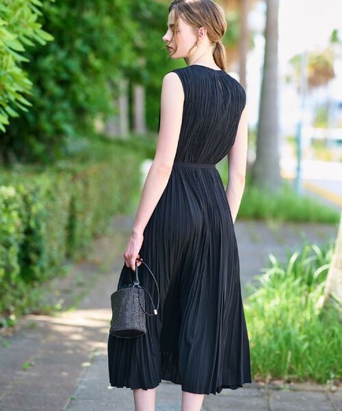 DRESSTERIOR / ドレステリア ロング・マキシ丈ワンピース | 【洗える/オンオフ】プリーツノースリーブワンピース | 詳細5