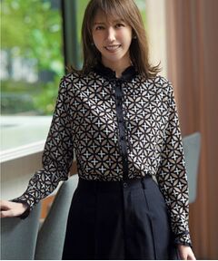 新品タグ付き DRESSTERIOR 麻 リネン ブラウス 半袖 刺繍 ホワイト 新品タグ付き DRESSTERIOR 麻 リネン ブラウス 半袖 刺繍 ホワイト