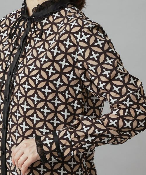 DRESSTERIOR / ドレステリア シャツ・ブラウス | 【モデル美香×DRESSTERIOR】コラボレーション オーバーラップサークルブラウス | 詳細11