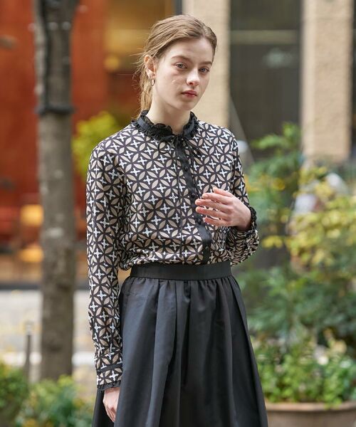 DRESSTERIOR / ドレステリア シャツ・ブラウス | 【モデル美香×DRESSTERIOR】コラボレーション オーバーラップサークルブラウス | 詳細4