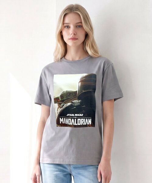 DRESSTERIOR / ドレステリア Tシャツ | 【接触冷感】STAR WARS マンダロリアン フォトTシャツ（グレー(012)）