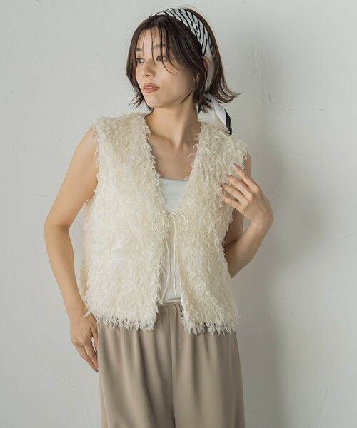 お値下げ✩.*˚sacai ニットフェザーベスト 夏の余韻と秋の気配をつなぐ ラメフェザーニットベスト