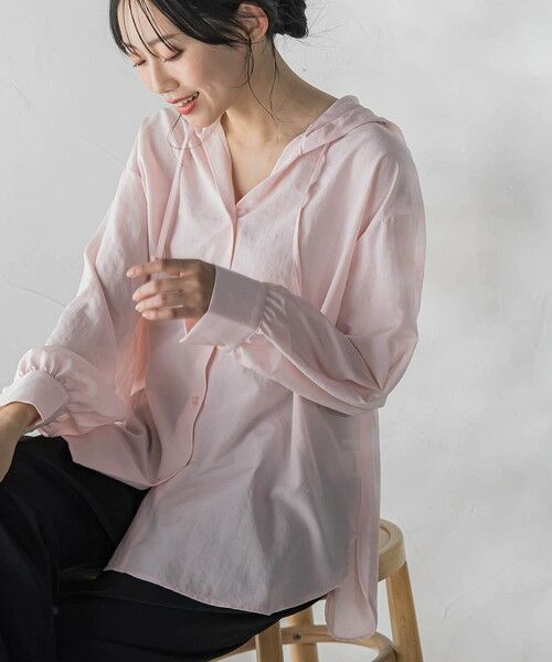 Droite lautreamont / ドロワットロートレアモン シャツ・ブラウス | ナチュラルエアータンブラーフード付きブラウス（ピンク）