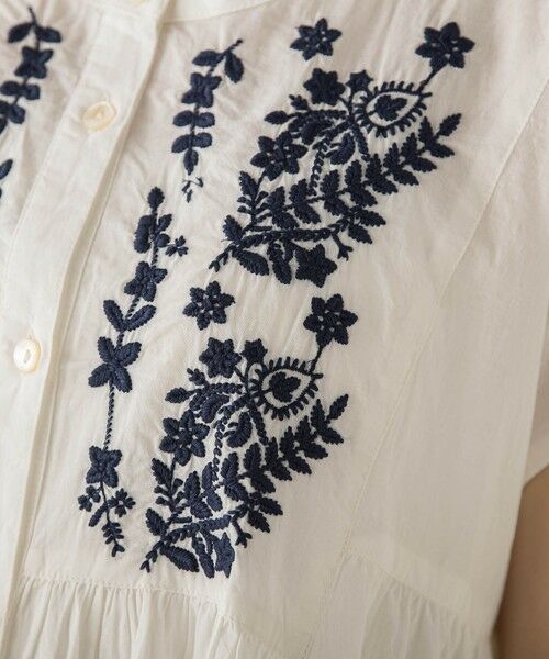 Droite lautreamont / ドロワットロートレアモン シャツ・ブラウス | 【WEB限定】キャンブリック立体刺繍ピンタックブラウス | 詳細7