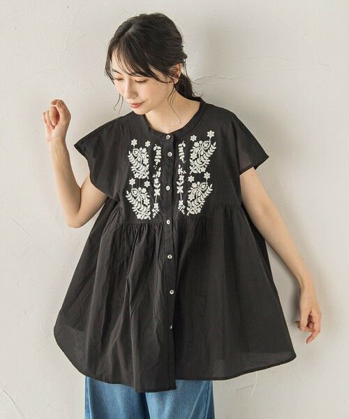 Droite lautreamont / ドロワットロートレアモン シャツ・ブラウス | 【WEB限定】キャンブリック立体刺繍ピンタックブラウス | 詳細8