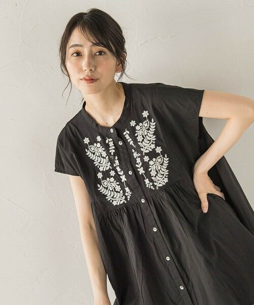 Droite lautreamont / ドロワットロートレアモン シャツ・ブラウス | 【WEB限定】キャンブリック立体刺繍ピンタックブラウス（ブラック）