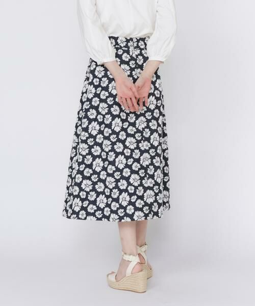 Maglie le cassetto / マーリエ ル カセット ミニ・ひざ丈スカート | 《大きいサイズ》デニムライクフラワースカート | 詳細12