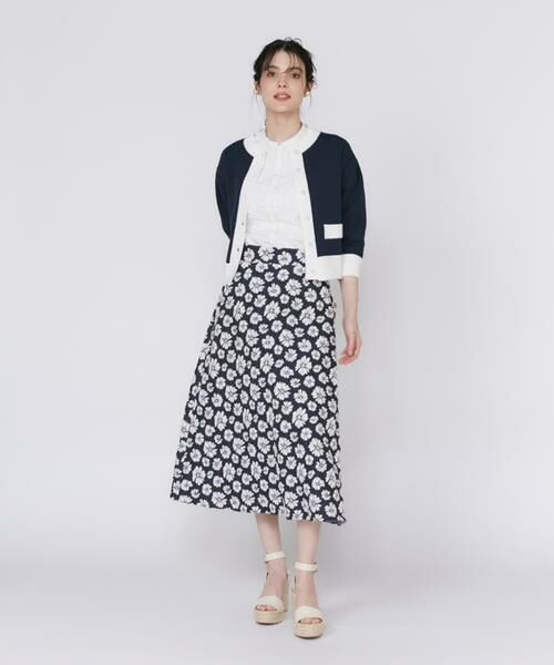 Maglie le cassetto / マーリエ ル カセット ミニ・ひざ丈スカート | 《大きいサイズ》デニムライクフラワースカート | 詳細2