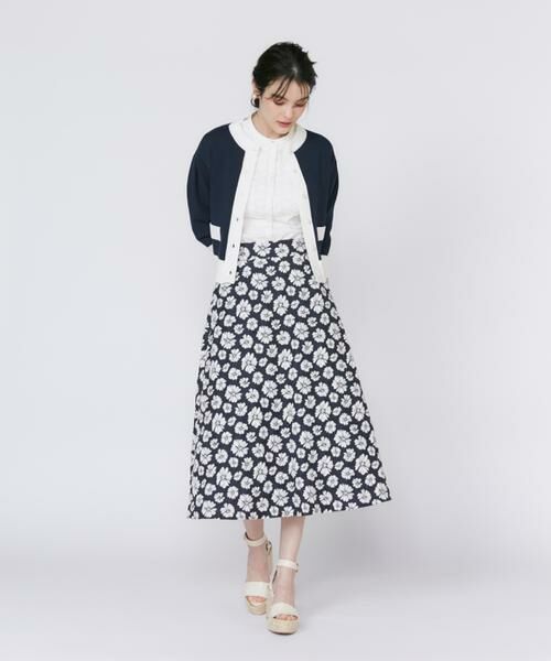 Maglie le cassetto / マーリエ ル カセット ミニ・ひざ丈スカート | 《大きいサイズ》デニムライクフラワースカート | 詳細3