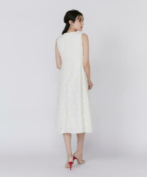 Maglie le cassetto / マーリエ ル カセット ミニ丈・ひざ丈ワンピース | 《プラスサイズ》3D刺繍レースワンピース《Maglie White》 | 詳細5