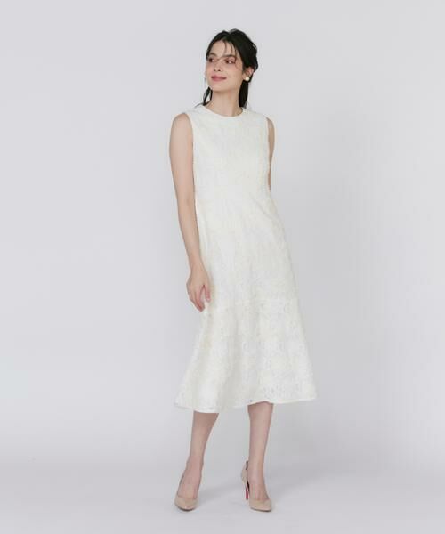 Maglie le cassetto / マーリエ ル カセット ミニ丈・ひざ丈ワンピース | 3D刺繍レースワンピース《Maglie White》 | 詳細3