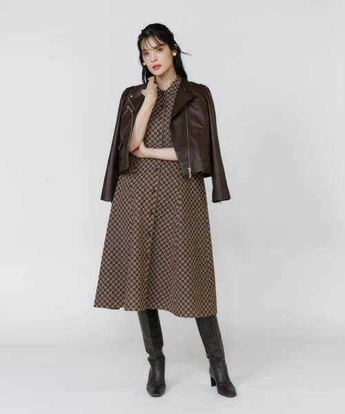 Maglie le cassetto / マーリエ ル カセット ミニ丈・ひざ丈ワンピース | 《美人百花9月号掲載》《フランドル45周年限定コレクション》フラワー刺繍デニムワンピース《M Maglie le cassetto》 | 詳細7