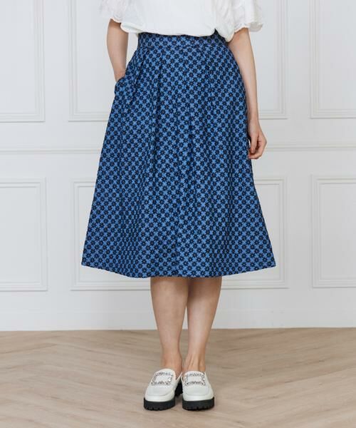 Maglie le cassetto / マーリエ ル カセット デニムスカート | 《プラスサイズ》フラワー刺繍デニムスカート《M Maglie le cassetto》（サックス3）