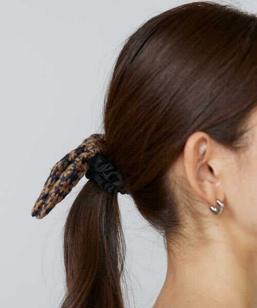 Maglie le cassetto / マーリエ ル カセット ヘアゴム・シュシュ | 《M Maglie le cassetto》フラワー刺繍デニムリボンシュシュ | 詳細9