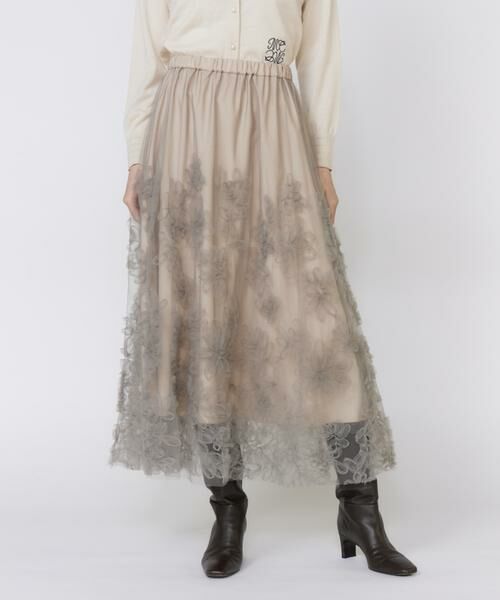 Maglie le cassetto / マーリエ ル カセット ミニ・ひざ丈スカート | 《プラスサイズ》手描き花刺繍チュールスカート | 詳細10