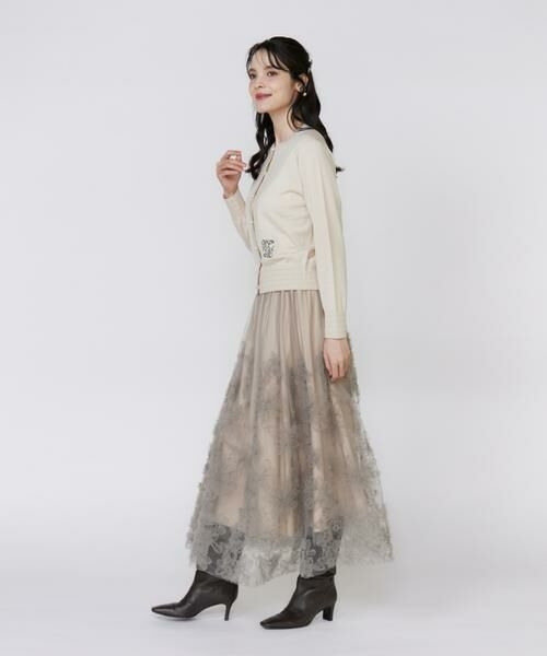 Maglie le cassetto / マーリエ ル カセット ミニ・ひざ丈スカート | 《プラスサイズ》手描き花刺繍チュールスカート | 詳細3