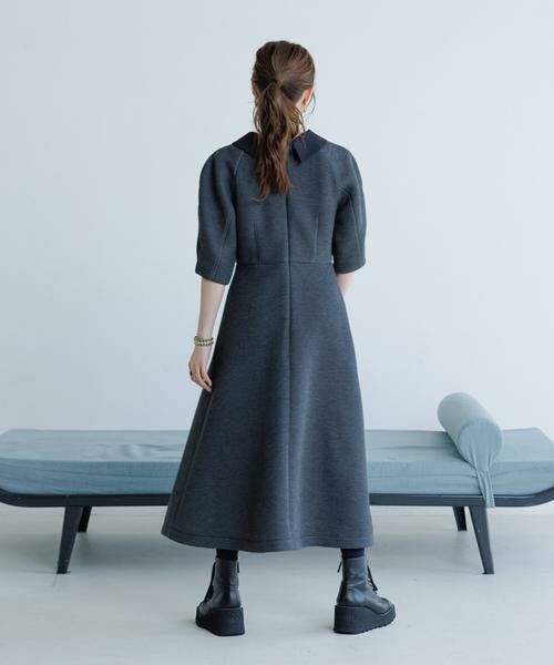 Maglie le cassetto / マーリエ ル カセット ミニ丈・ひざ丈ワンピース | 《M Maglie le cassetto×冨張愛》エレモード“美映え”グレーダンボールワンピース | 詳細6