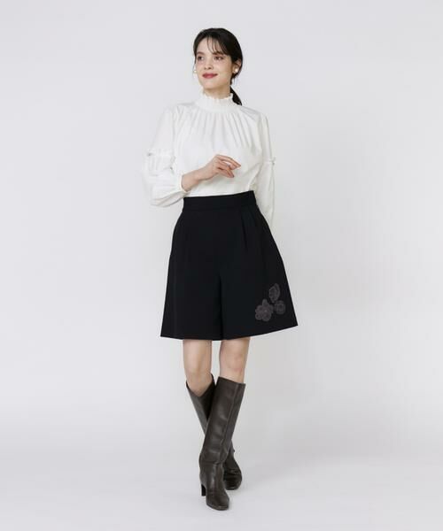 Maglie le cassetto / マーリエ ル カセット ショート・ハーフ・半端丈パンツ | 《フランドル45周年限定コレクション》フラワーモチーフキュロット《M Maglie le cassetto》 | 詳細7