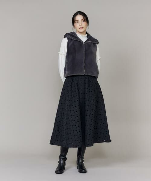 Maglie le cassetto / マーリエ ル カセット ベスト | 《大きいサイズ》ふわふわファーフーディジレ《M Maglie le cassetto》 | 詳細2