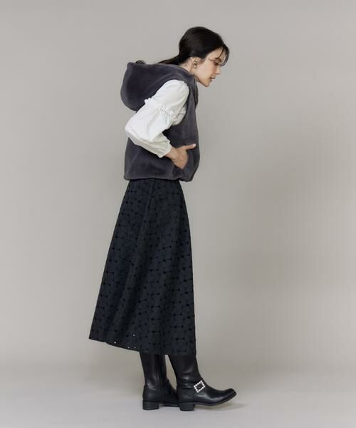 Maglie le cassetto / マーリエ ル カセット ミニ・ひざ丈スカート | フラワー刺繍タックスカート | 詳細11