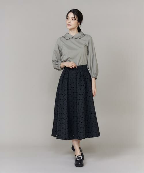 Maglie le cassetto / マーリエ ル カセット ミニ・ひざ丈スカート | フラワー刺繍タックスカート | 詳細13