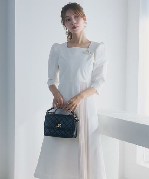 Maglie le cassetto / マーリエ ル カセット ミニ丈・ひざ丈ワンピース | 《M Maglie le cassetto×吉田理紗》ハレ映えプリーツワンピース（オフホワイト1）