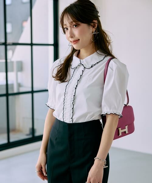 Maglie le cassetto / マーリエ ル カセット シャツ・ブラウス | 《M Maglie le cassetto×冨張愛》華やかフリルカラーロゴ刺繍ブラウス | 詳細8