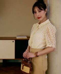 Maglie le cassetto / マーリエ ル カセット シャツ・ブラウス | 《大きいサイズ》華やぎフリルカラードットジャガードブラウス《M Maglie le cassetto×冨張愛》
