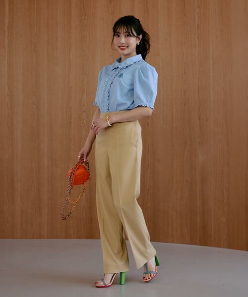 Maglie le cassetto / マーリエ ル カセット シャツ・ブラウス | 《大きいサイズ》華やかフリルカラーロゴ刺繍ブラウス《M Maglie le cassetto×冨張愛》 | 詳細3