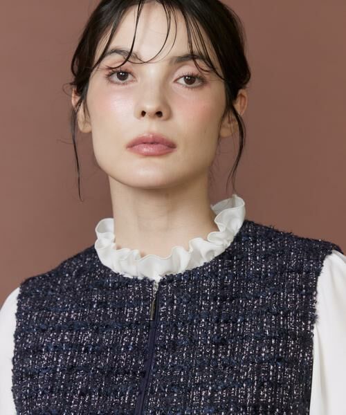 Maglie le cassetto / マーリエ ル カセット ベスト | 《プラスサイズ》フィルムツィードジレ｜シンプル服に重ねるだけで即華やぐ主役級ジレ《M Maglie le cassetto》 | 詳細11