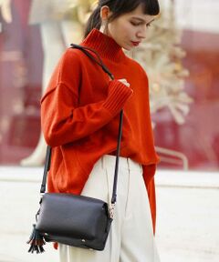 バックスリットニット