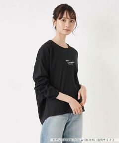 エンボスプリントロングスリーブTシャツ