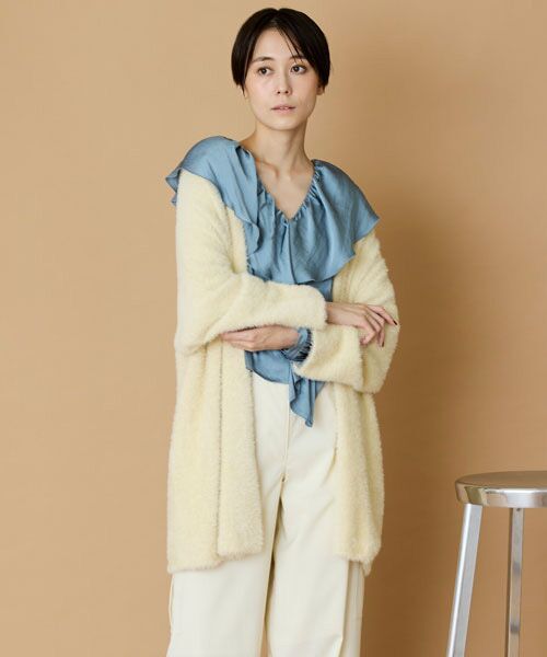 シャギーニットなど、着回しに大活躍のカーディガン