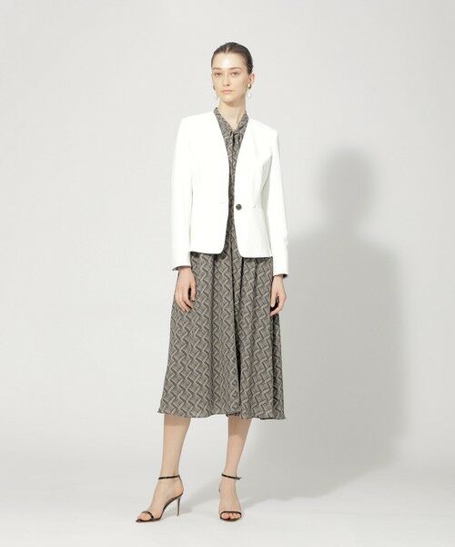 EPOCA ウォッシャブルスーツ ホワイト - ファッション