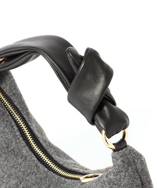 EPOCA / エポカ メッセンジャーバッグ・ウエストポーチ | 【INNUE】バイカラーホーボーバッグ《WEB＆EPOCA THE SHOP店舗限定》 | 詳細4