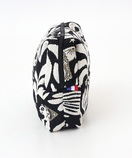 Erwan L / アルワン エル ポーチ | ポーチ | 詳細2