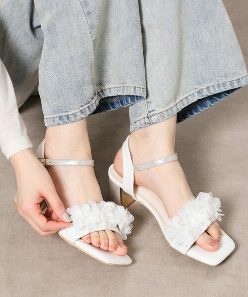 ESPERANZA / エスペランサ サンダル | 2WAY3Dフラワーサンダル（ホワイト(901)）