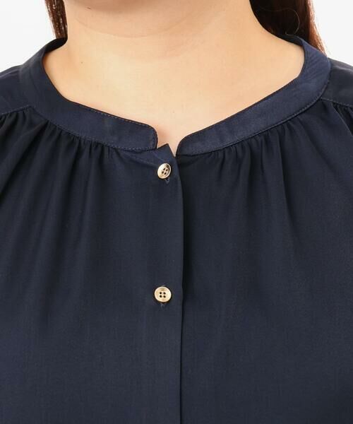 eur3 / エウルキューブ シャツ・ブラウス | 【大きいサイズ/a.v.v×eur3】【接触冷感/UVカット】サテンギャザーブラウス | 詳細10