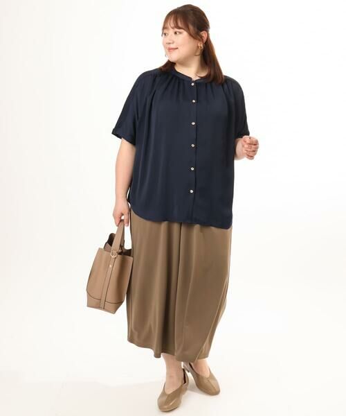eur3 / エウルキューブ シャツ・ブラウス | 【大きいサイズ/a.v.v×eur3】【接触冷感/UVカット】サテンギャザーブラウス | 詳細20