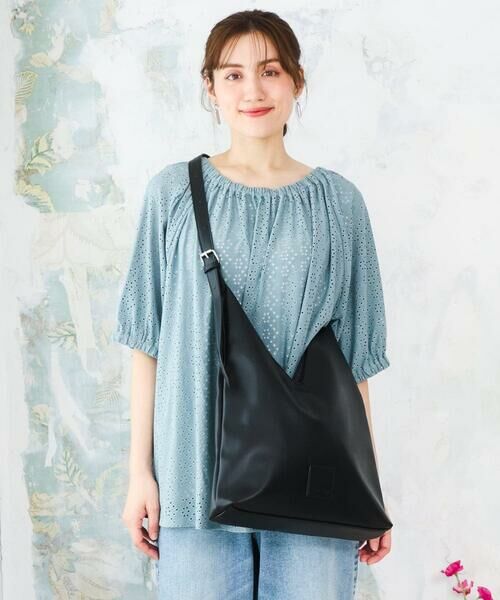 eur3 / エウルキューブ ショルダーバッグ | Vカットフェイクレザーショルダーバッグ | 詳細8