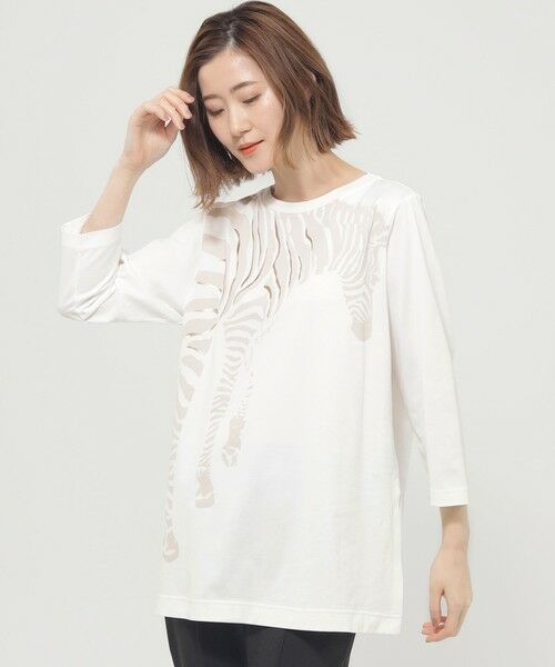 EVEX by KRIZIA (大きいサイズ)/エヴェックス バイ クリツィア (オオキイサイズ) 【L】【ウォッシャブル】ゼブラバックプリントチュニックカットソー オフホワイト 46 EVEX by KRIZIA (大きいサイズ)/エヴェックス バイ クリツィア (オオキイサイズ) 【L】【ウォッシャブル】ゼブラバックプリントチュニックカットソー オフホワイト 46