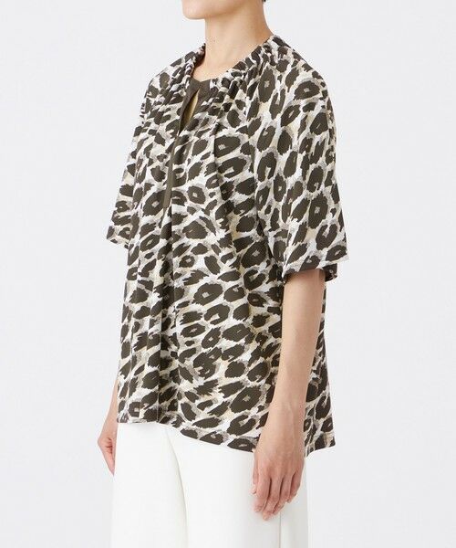 EVEX by KRIZIA  (大きいサイズ) / エヴェックス バイ クリツィア (オオキイサイズ) その他トップス | 【L】【接触冷感】【UV対策】【マシンウォッシャブル】カモフラパンサーギャザープルオーバー | 詳細4