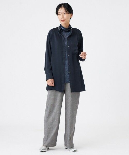 EVEX by KRIZIA  (大きいサイズ) / エヴェックス バイ クリツィア (オオキイサイズ) その他トップス | 【L】【カタログ掲載】フィブリルライクサテンビジューシャツ | 詳細2