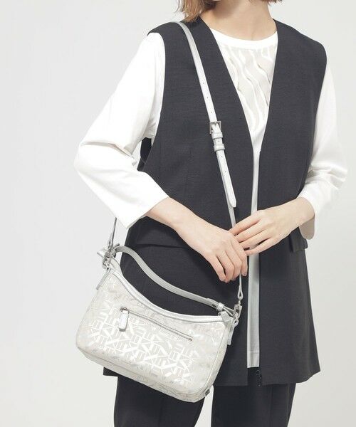 EVEX by KRIZIA / エヴェックス バイ クリツィア メッセンジャーバッグ・ウエストポーチ | モノグラムショルダーバッグ | 詳細2