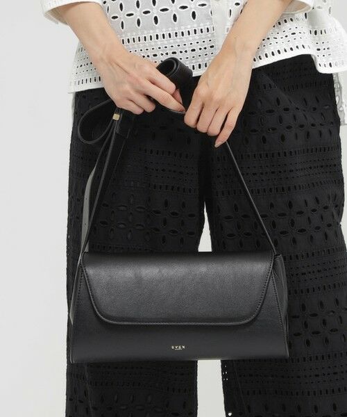 EVEX by KRIZIA / エヴェックス バイ クリツィア メッセンジャーバッグ・ウエストポーチ | ワイドスクエアフラップショルダーバッグ | 詳細1