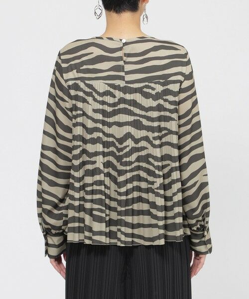EVEX by KRIZIA / エヴェックス バイ クリツィア シャツ・ブラウス | 【カタログ掲載】【ウォッシャブル】タイガープリントプリーツプルオーバーブラウス | 詳細4