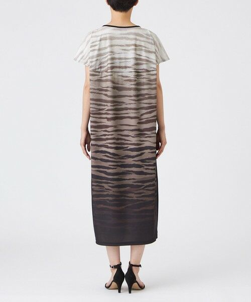 EVEX by KRIZIA / エヴェックス バイ クリツィア ロング・マキシ丈ワンピース | 【接触冷感】【ウォッシャブル】グラデーションゼブラワンピース | 詳細8