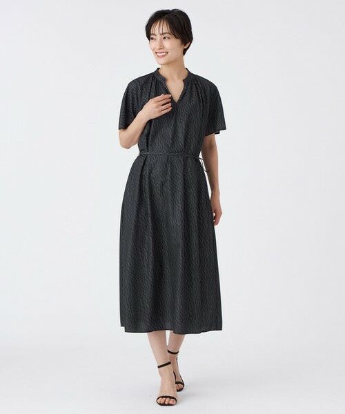 EVEX by KRIZIA / エヴェックス バイ クリツィア ロング・マキシ丈ワンピース | 【吸水速乾】【マシンウォッシャブル】ジオメトリックゼブラプリントワンピース | 詳細1