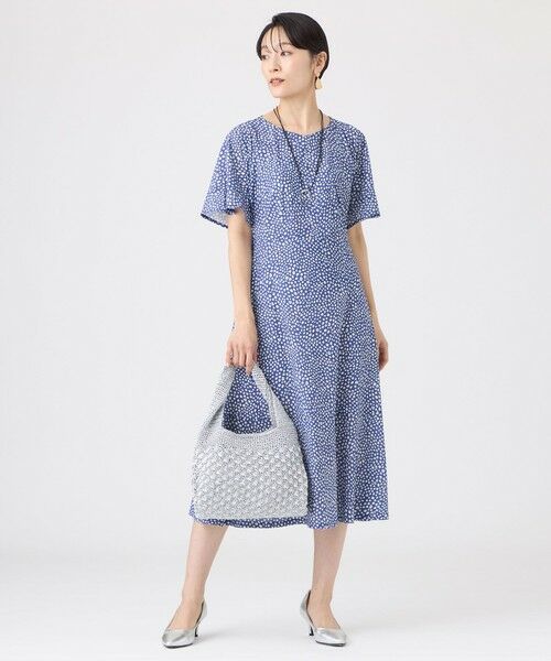 EVEX by KRIZIA / エヴェックス バイ クリツィア ロング・マキシ丈ワンピース | 【接触冷感・マシンウォッシャブル】ミニチータープリントコンチェロフレアスリーブワンピース | 詳細3